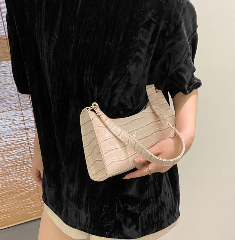 Women's PU Leather Shoulder Bag with Crocodile Texture – Stylish Everyday Underarm Purse