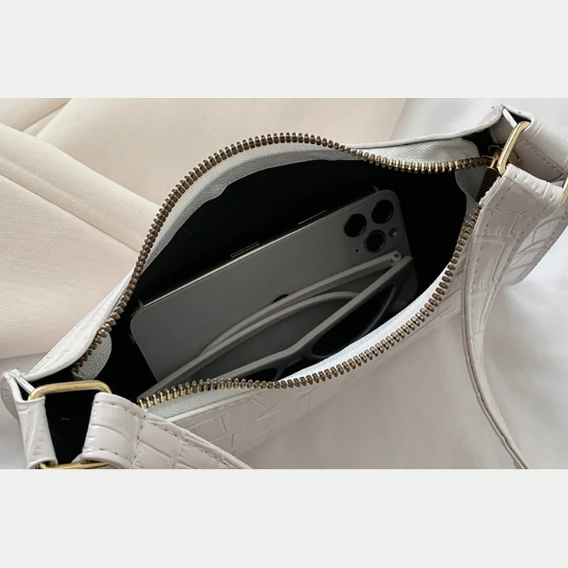 Women's PU Leather Shoulder Bag with Crocodile Texture – Stylish Everyday Underarm Purse